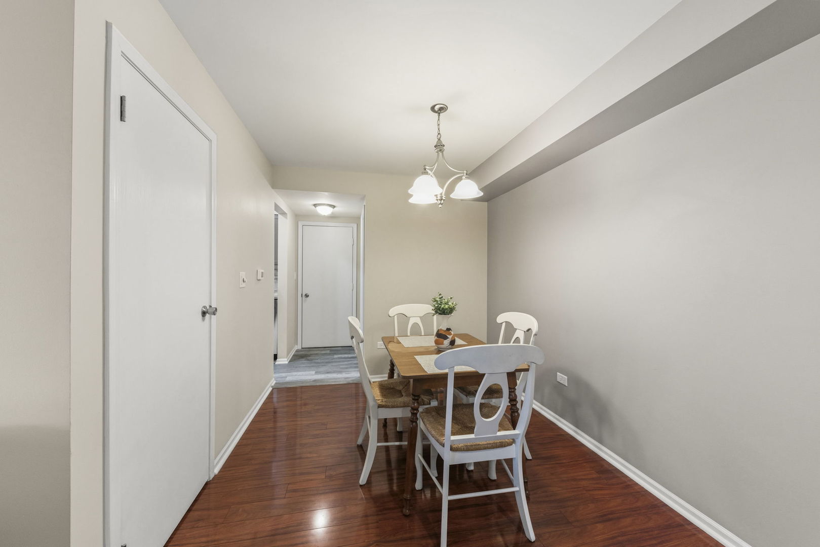 Naperville, IL 60565