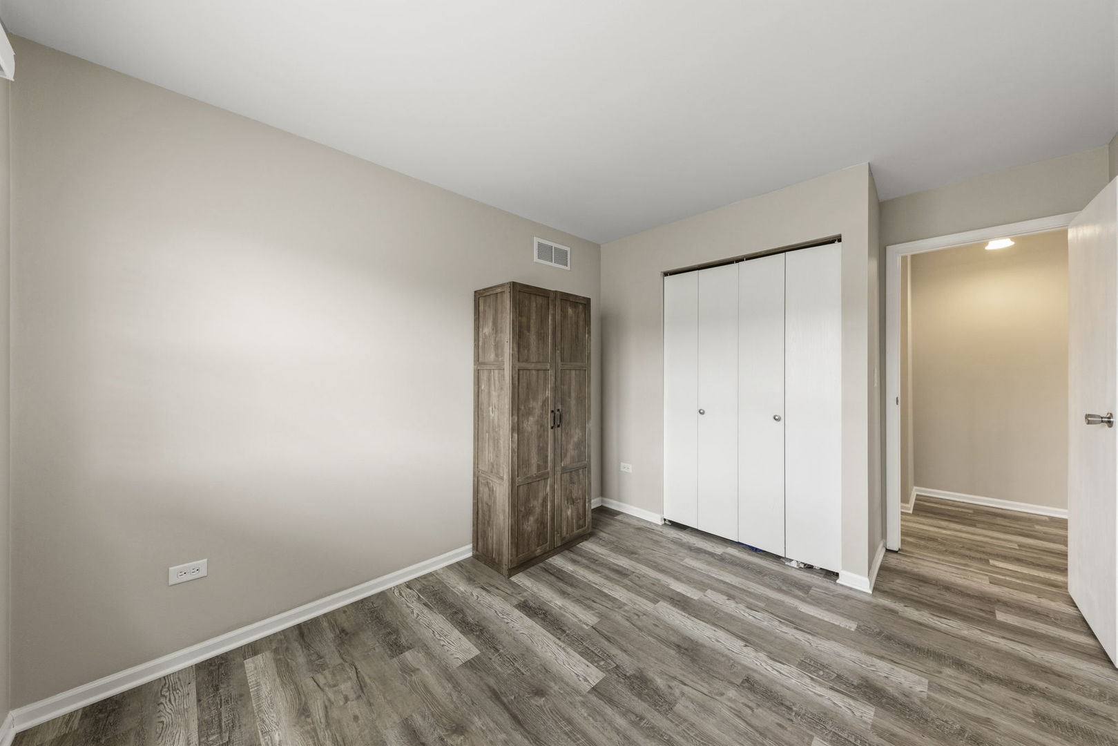 Naperville, IL 60565