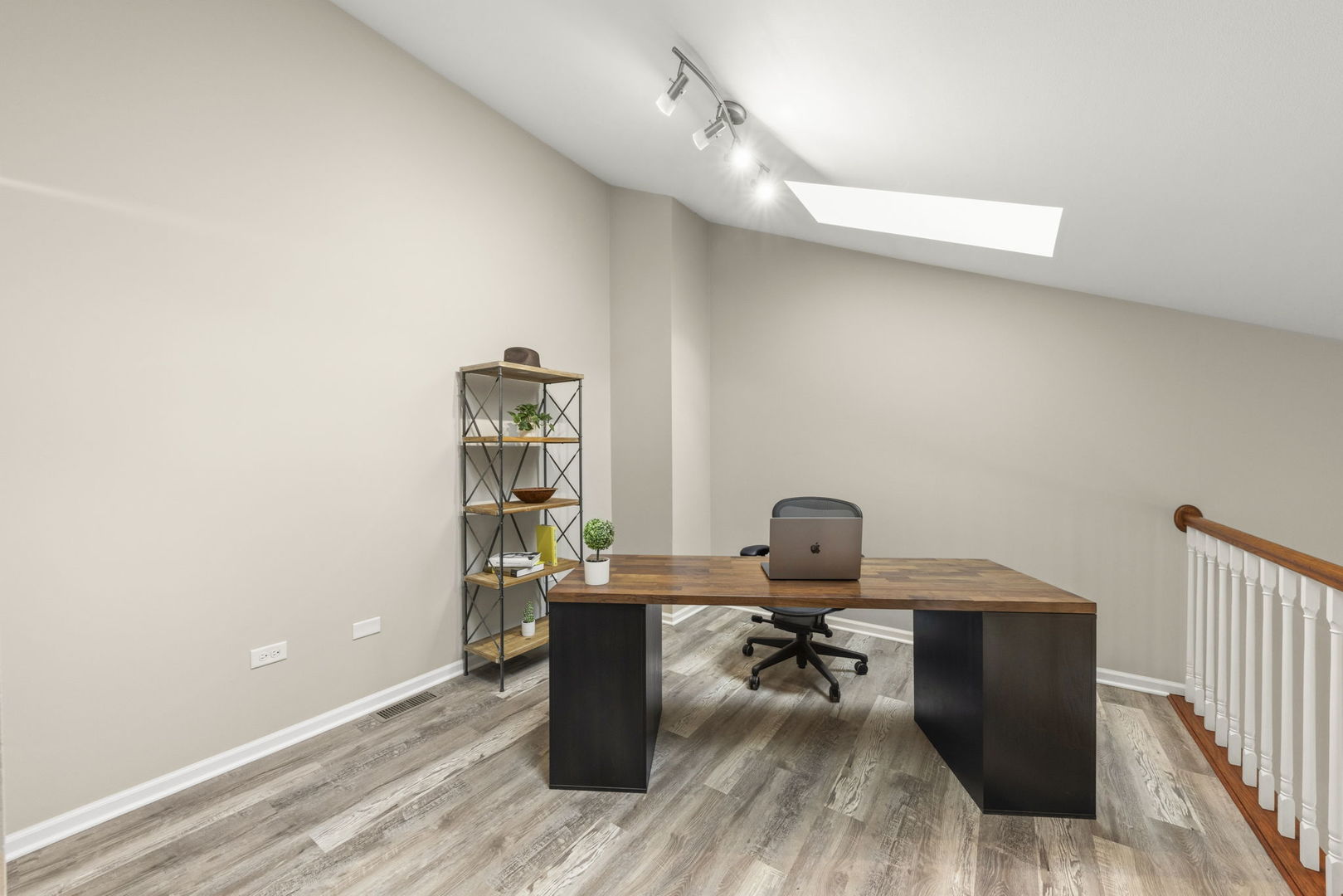 Naperville, IL 60565