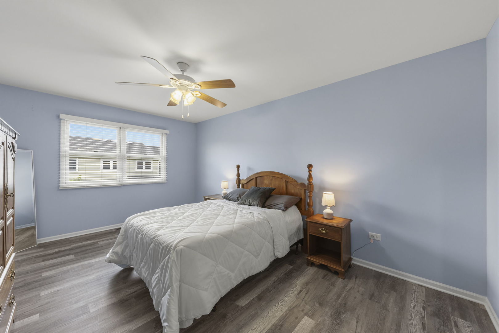 Naperville, IL 60565