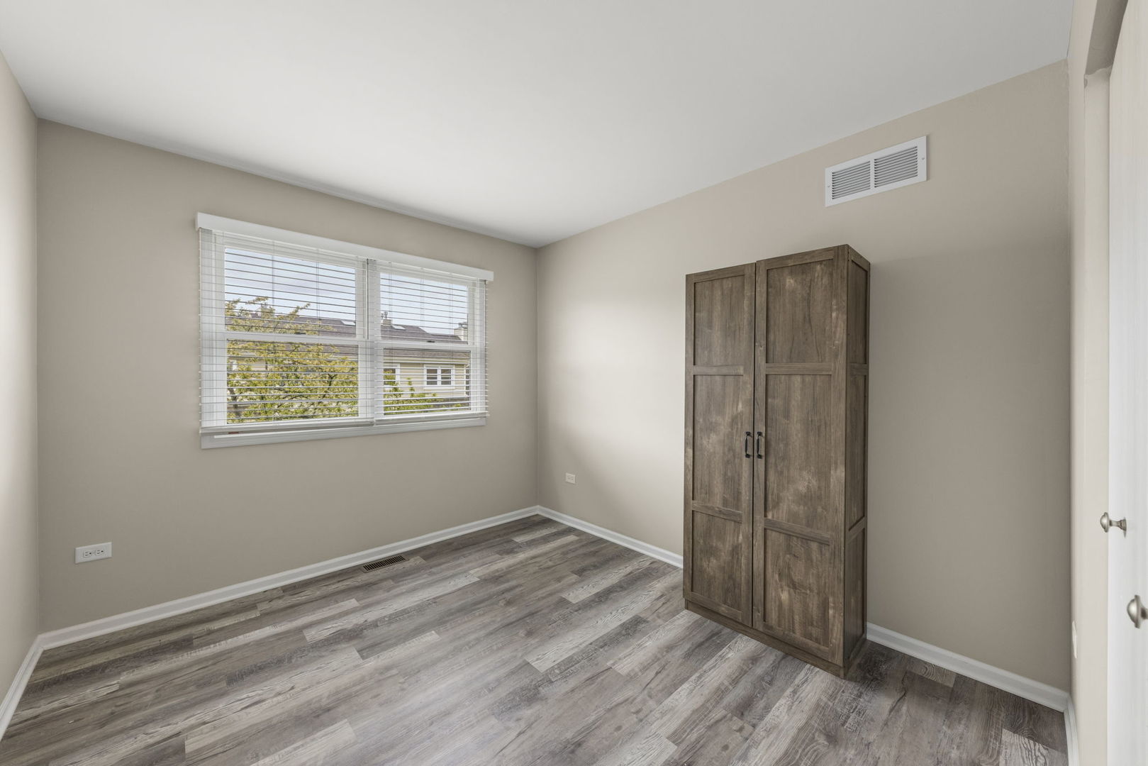 Naperville, IL 60565