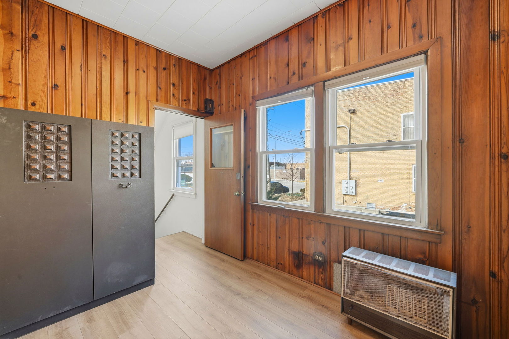 2111 Main Street, Melrose Park, IL 60160