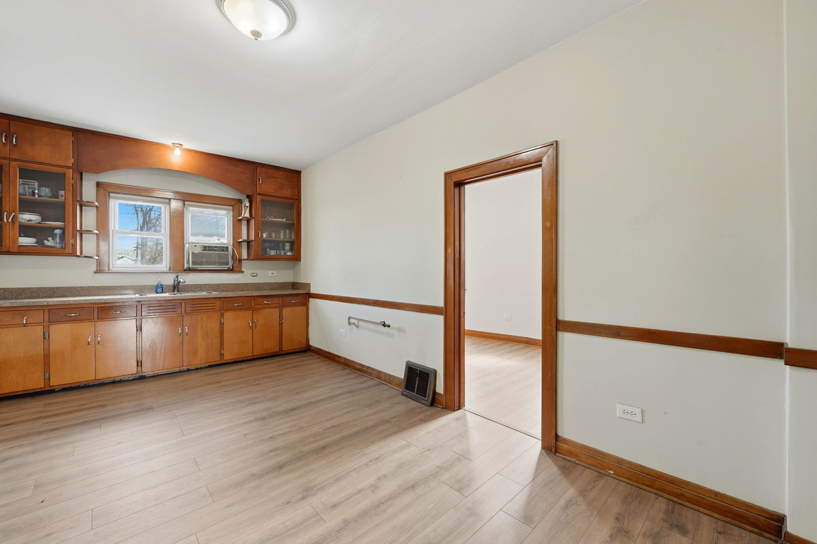 2111 Main Street, Melrose Park, IL 60160