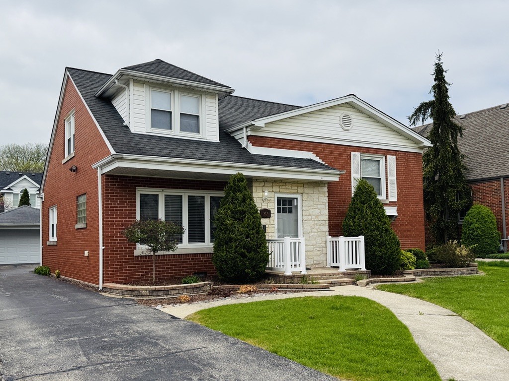 812 S Catherine Avenue, La Grange, IL 60525