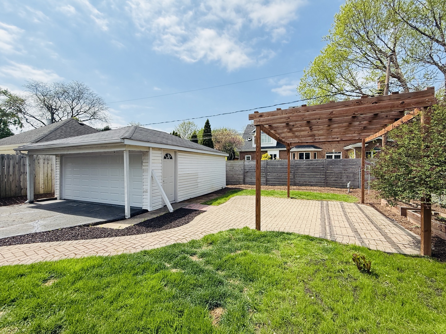 812 S Catherine Avenue, La Grange, IL 60525