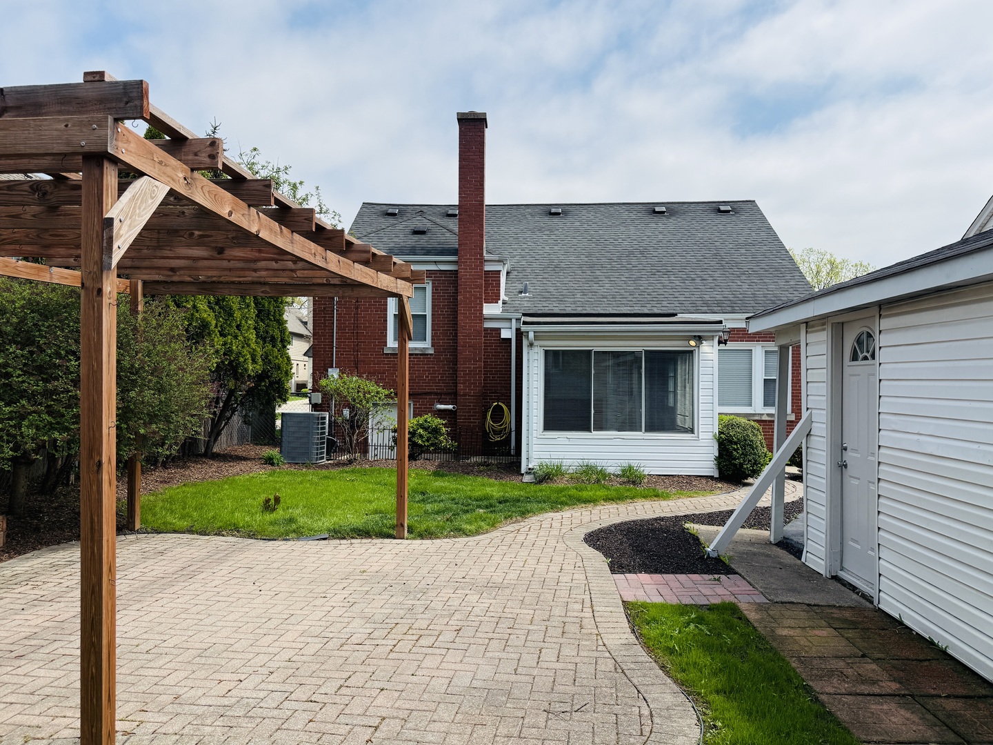 812 S Catherine Avenue, La Grange, IL 60525