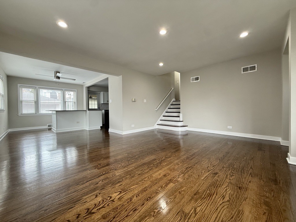 812 S Catherine Avenue, La Grange, IL 60525