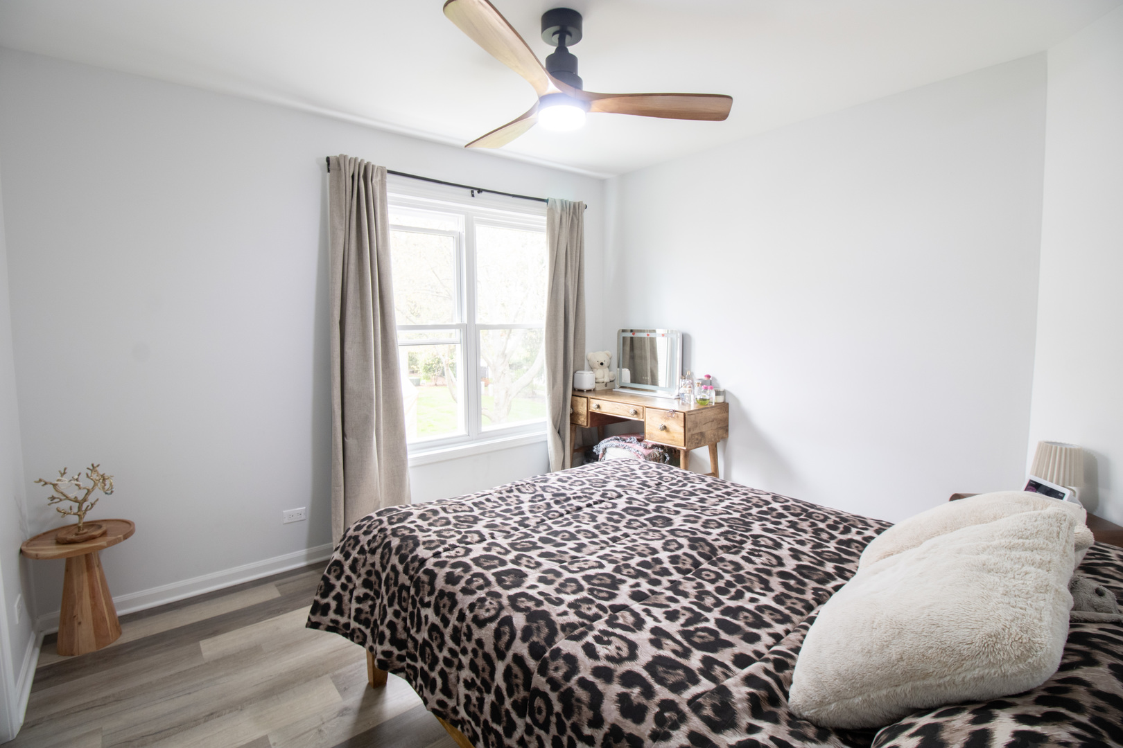 Arlington Heights, IL 60005