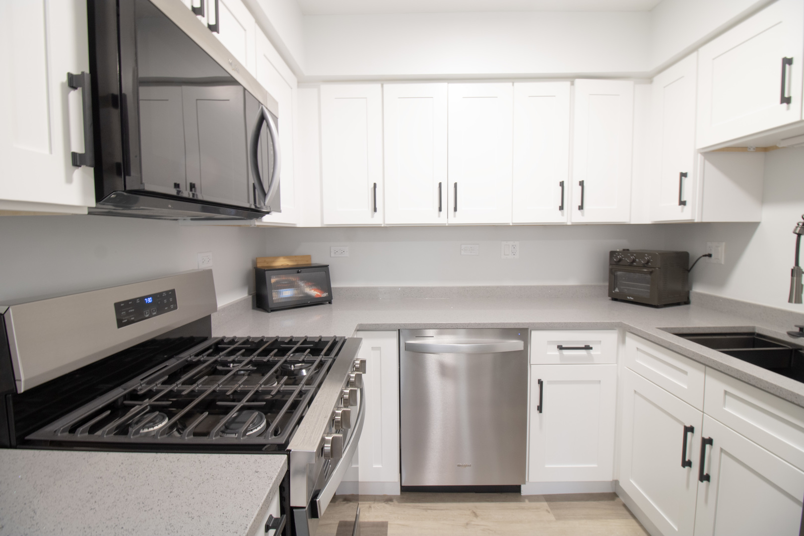 Arlington Heights, IL 60005