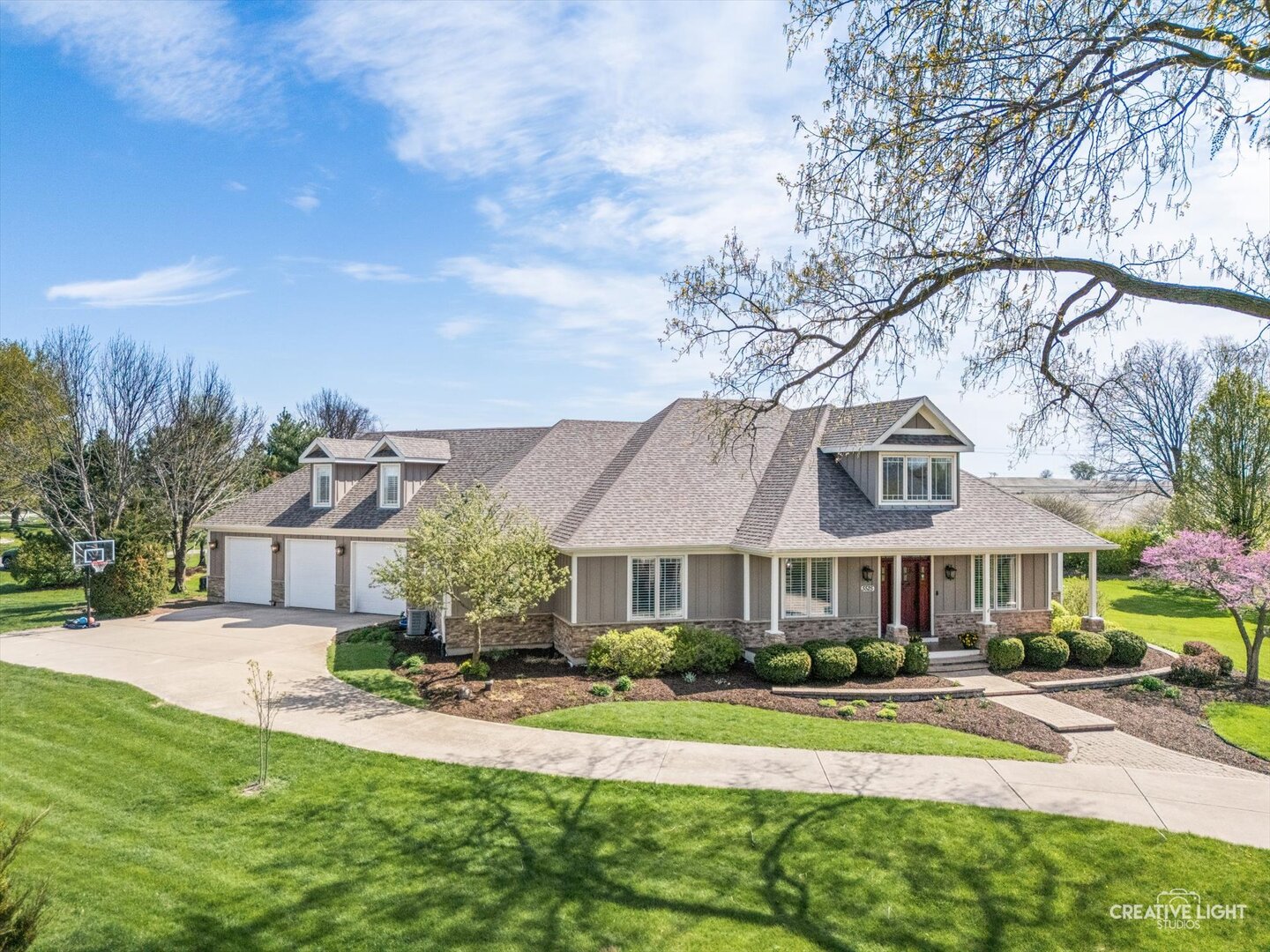 5525 Bluestem Court, Oswego, IL 60543