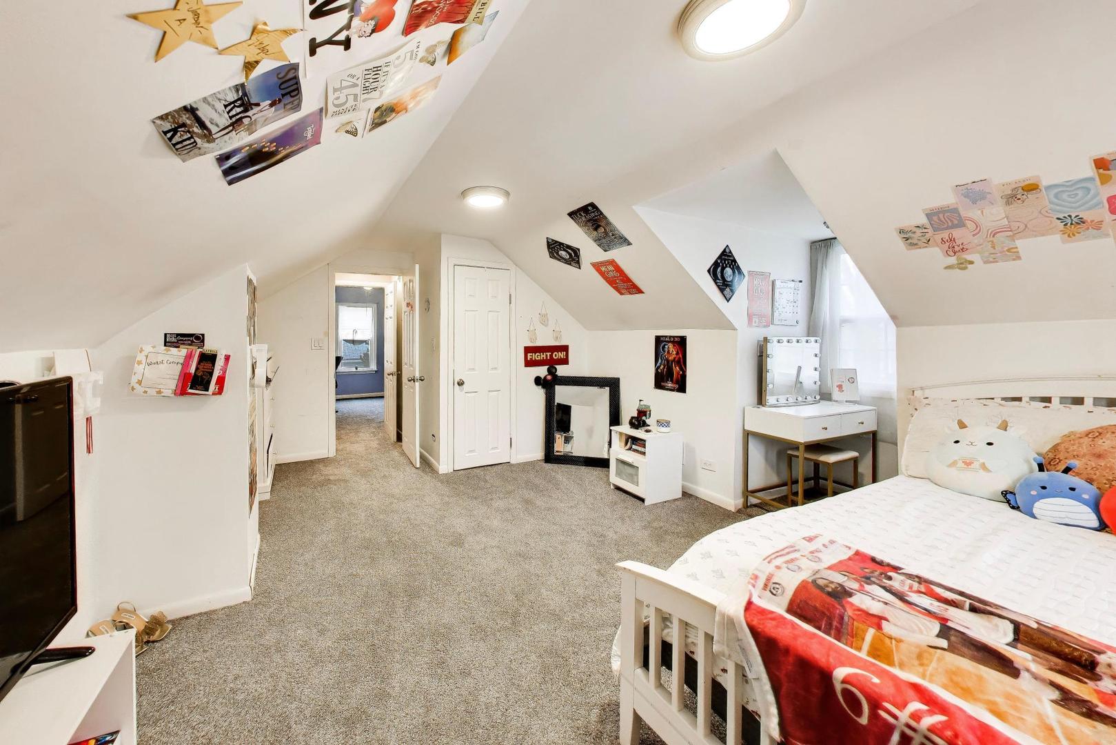 18532 Klimm Avenue, Homewood, IL 60430