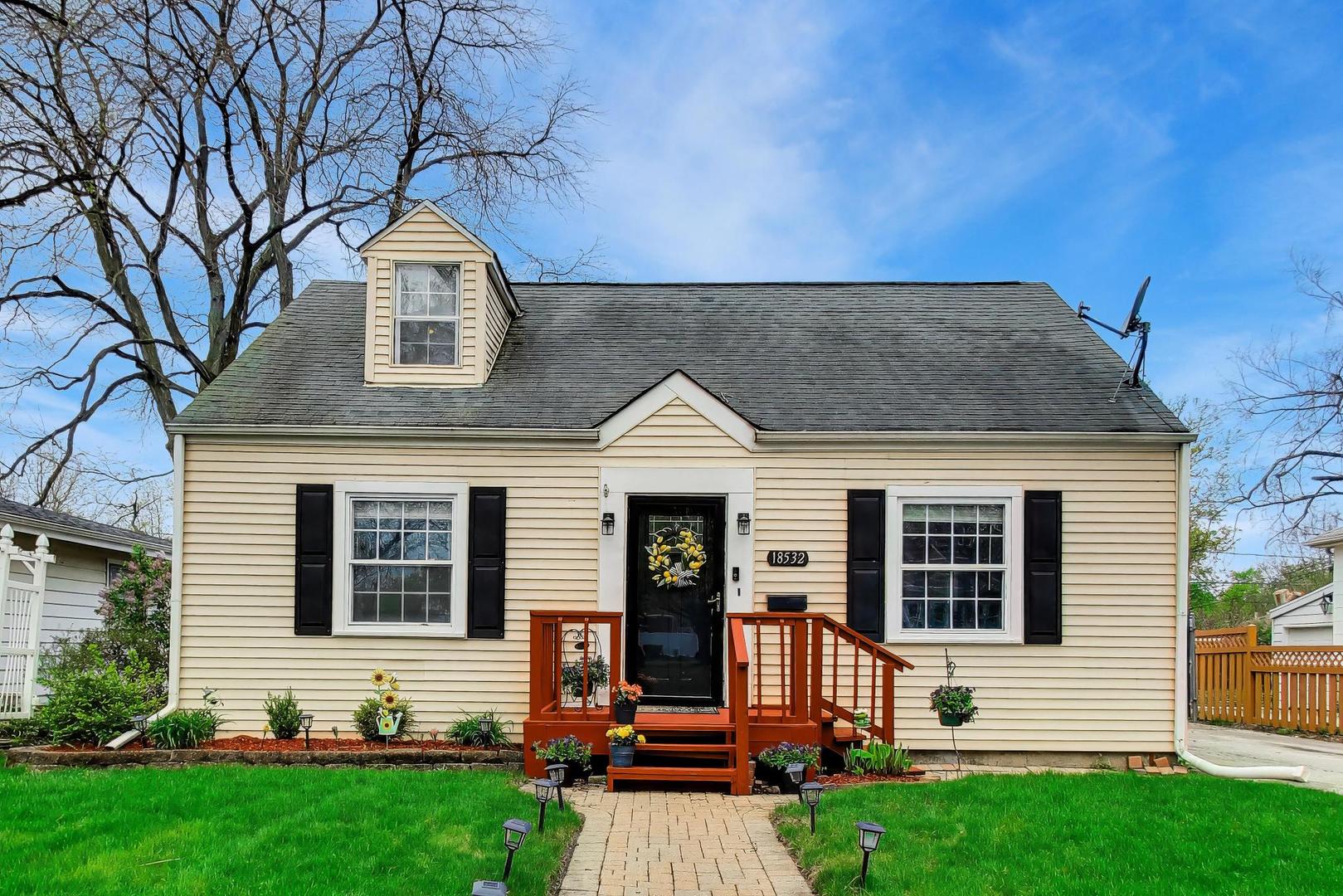 18532 Klimm Avenue, Homewood, IL 60430