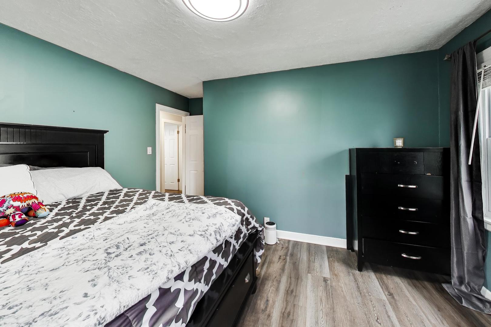 18532 Klimm Avenue, Homewood, IL 60430