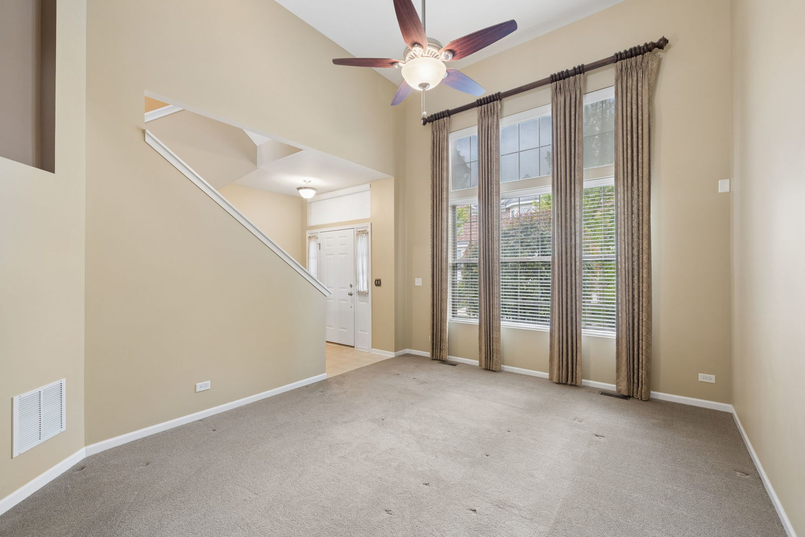 0N083 Vermont Court, Winfield, IL 60190