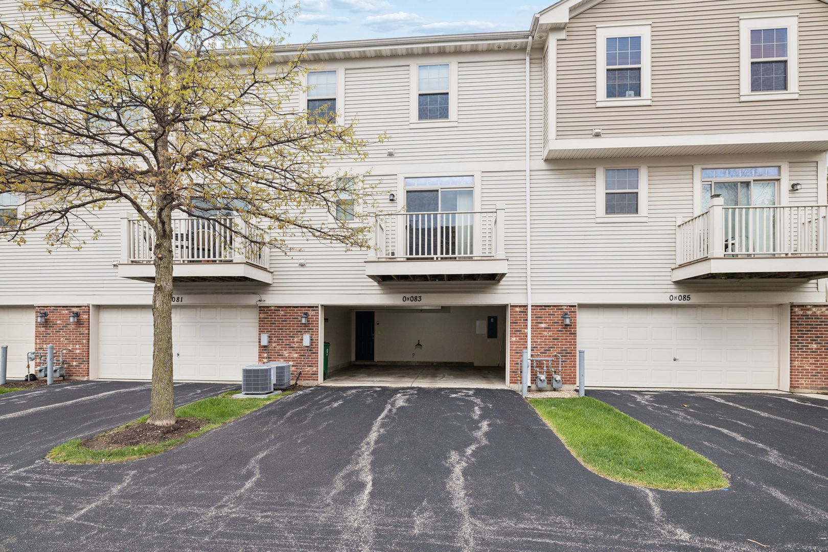 0N083 Vermont Court, Winfield, IL 60190