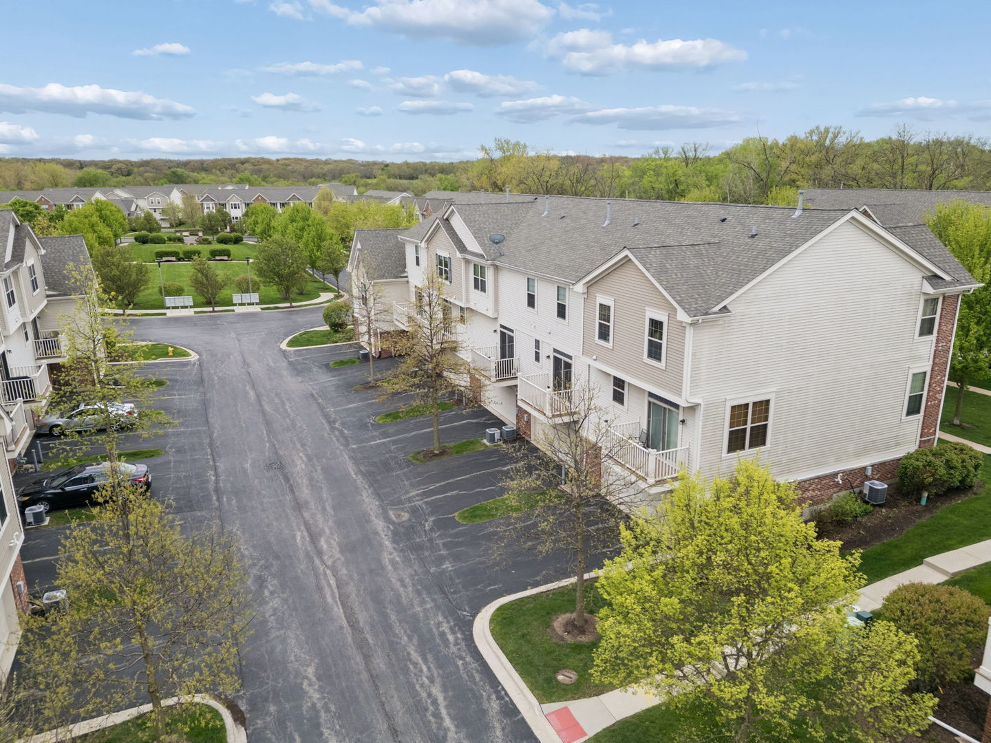 0N083 Vermont Court, Winfield, IL 60190