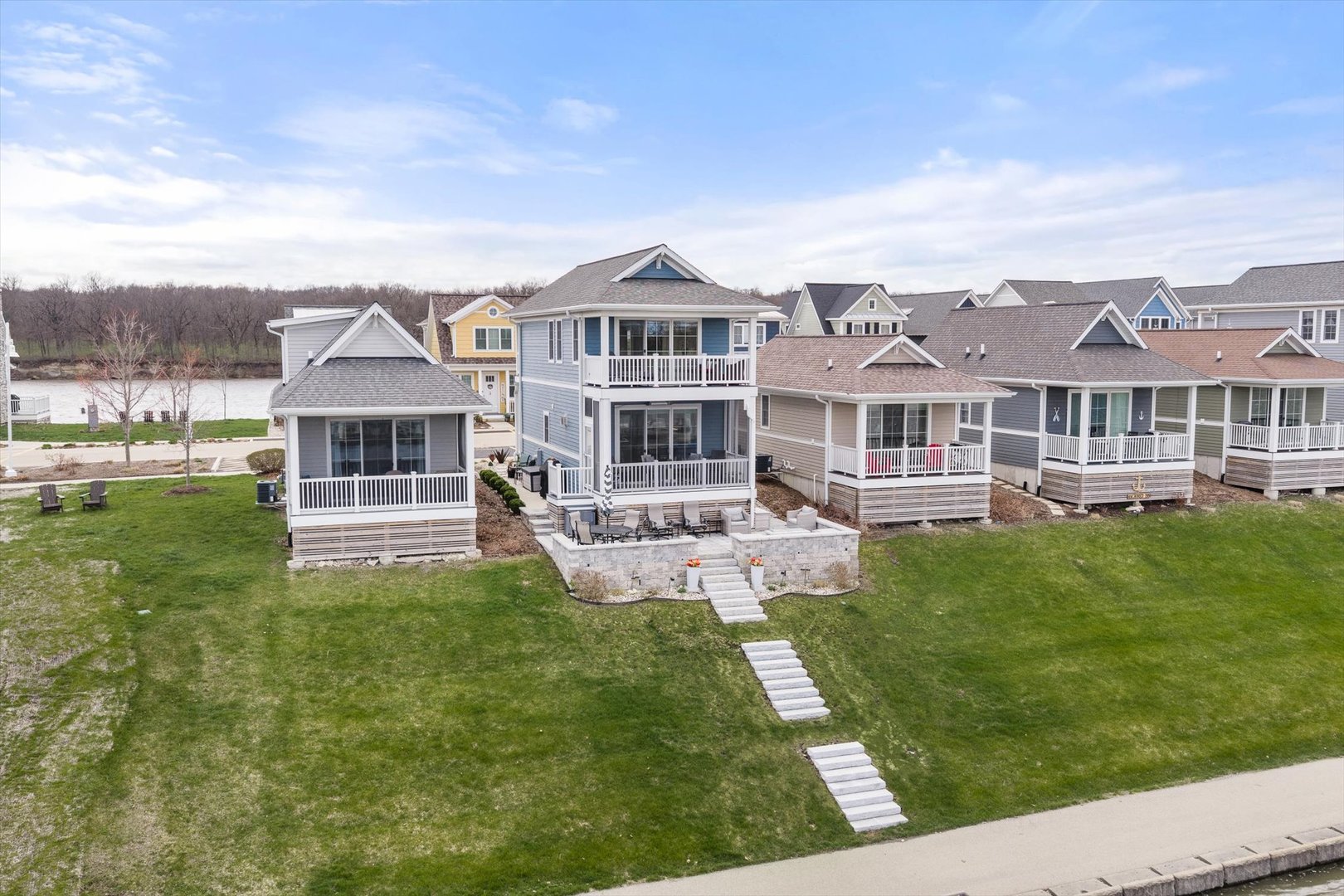 224 Leeward Way, Ottawa, IL 61350