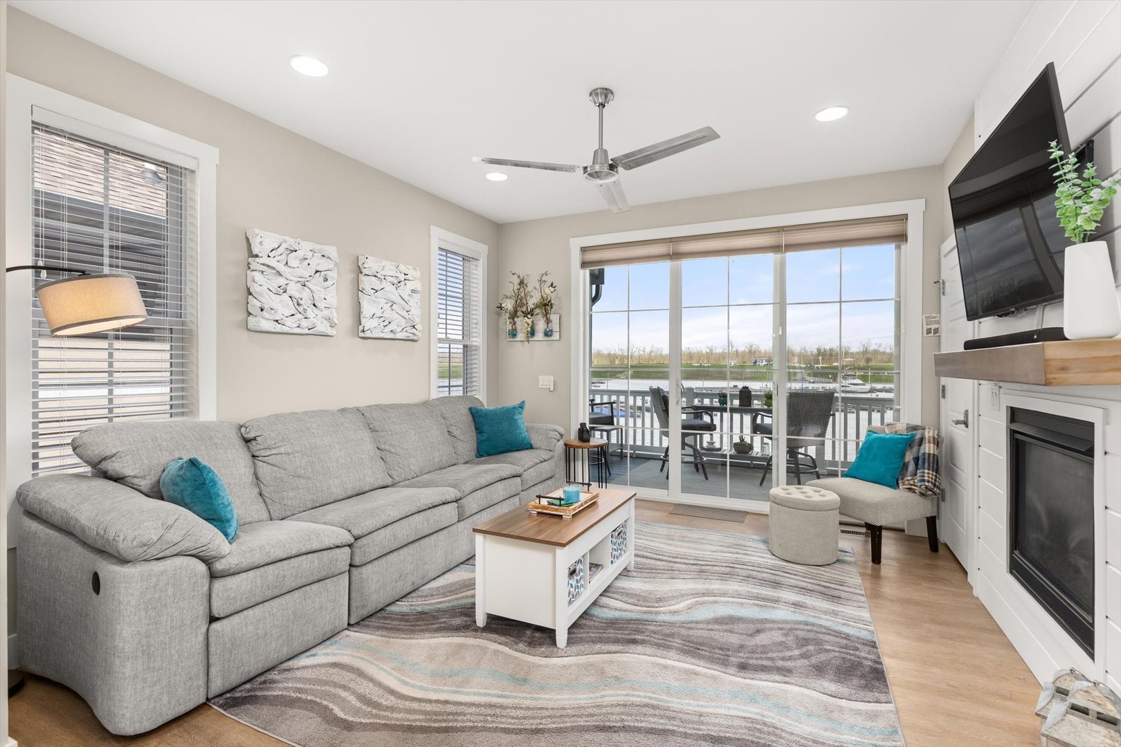 224 Leeward Way, Ottawa, IL 61350