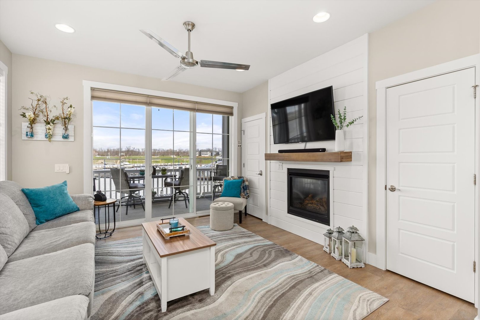 224 Leeward Way, Ottawa, IL 61350