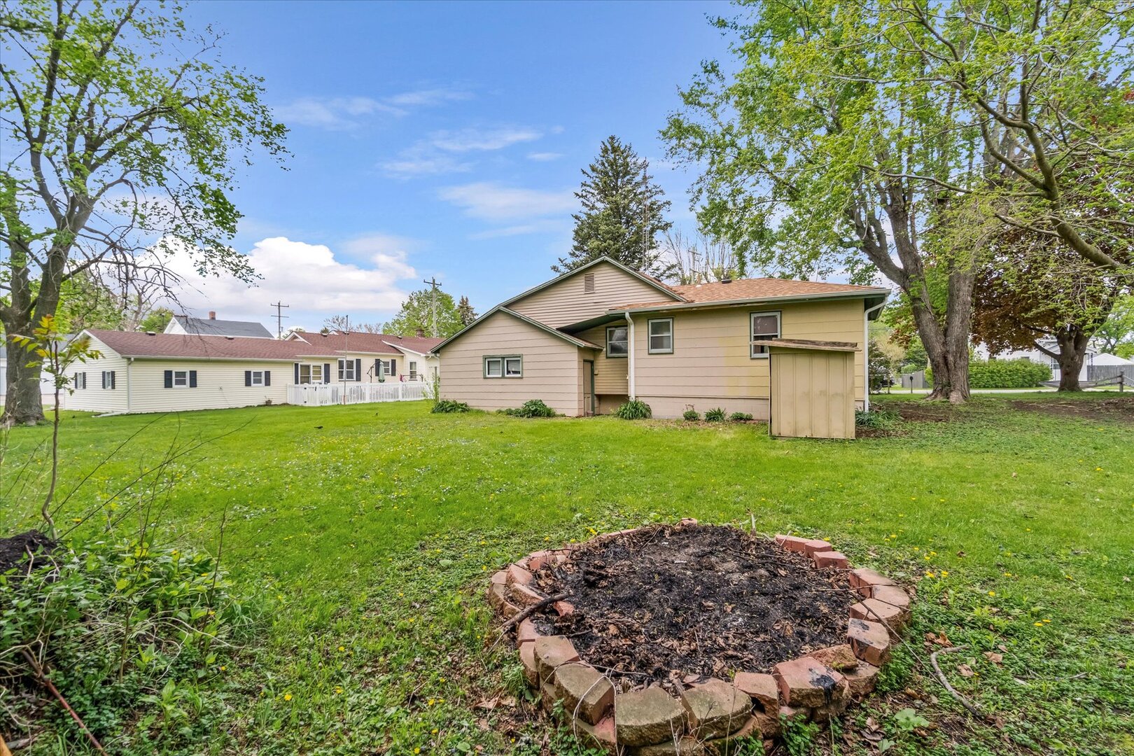 309 North Street, Earlville, IL 60518