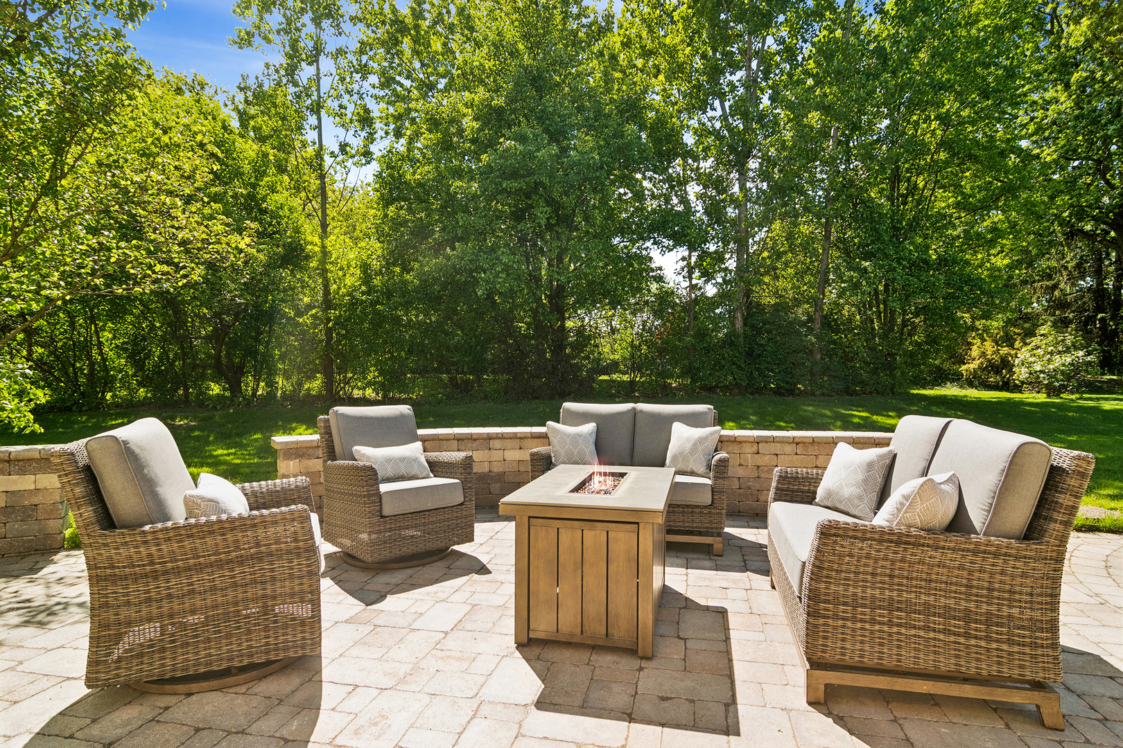20820 N Middleton Drive, Kildeer, IL 60047
