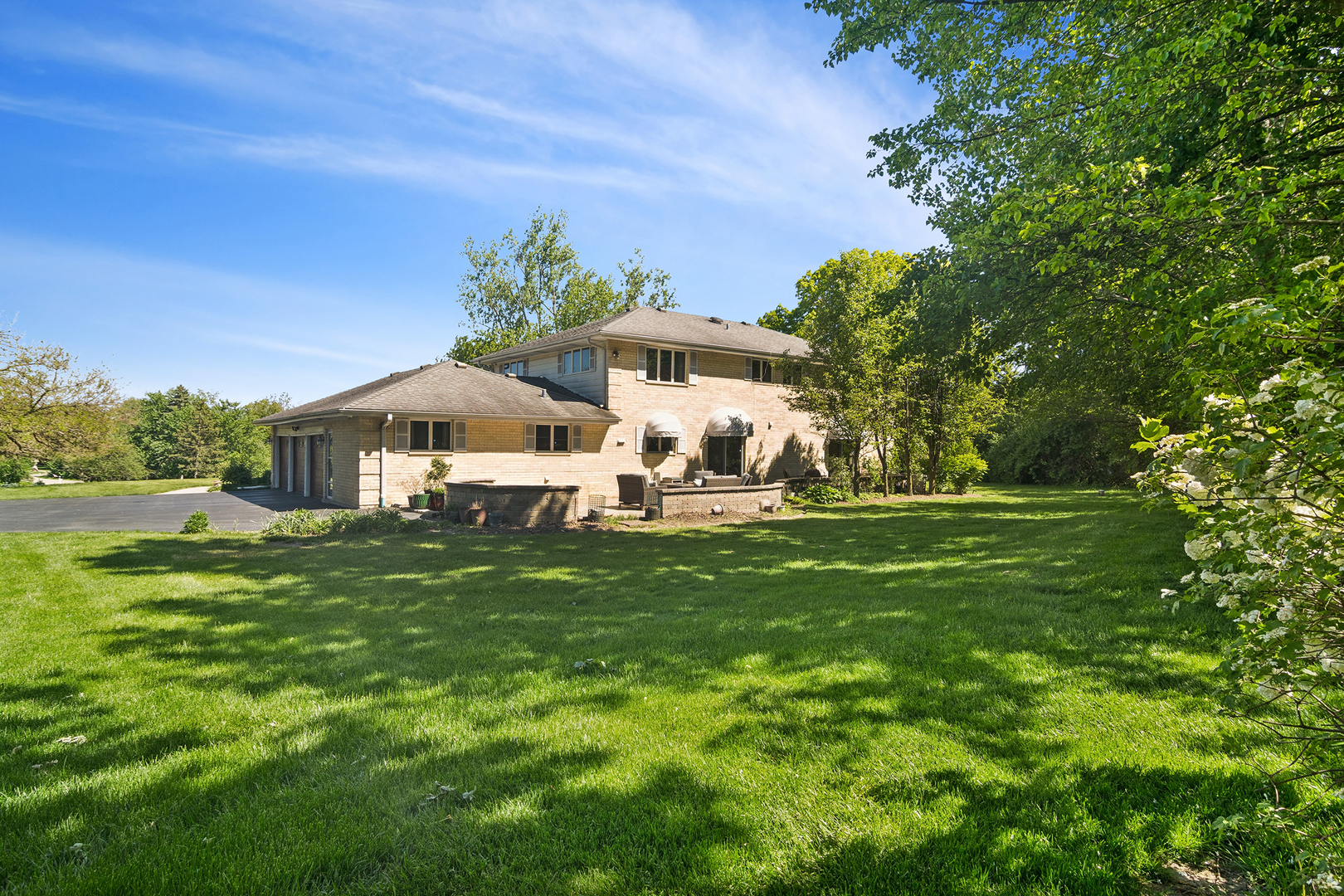 20820 N Middleton Drive, Kildeer, IL 60047