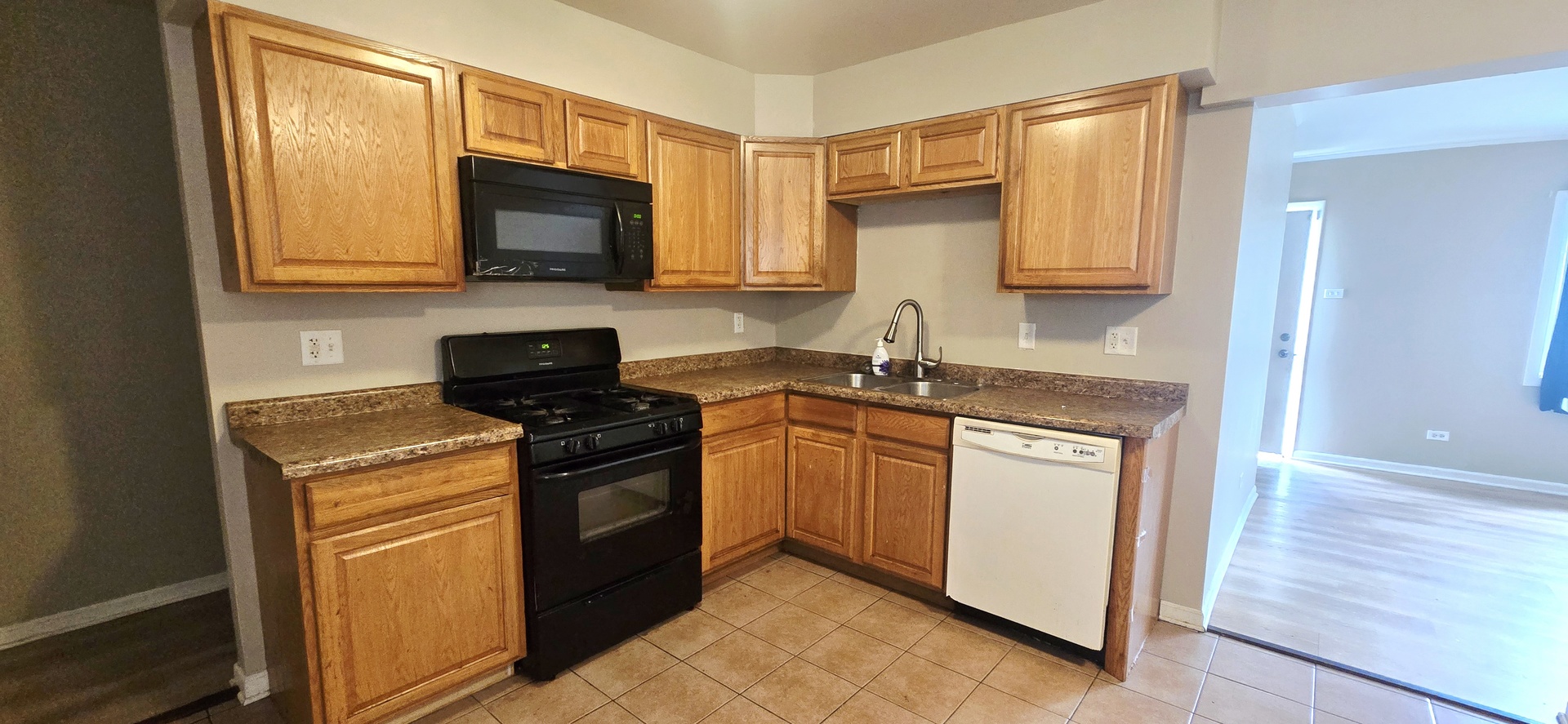 240 TAMPA Street, Park Forest, IL 60466