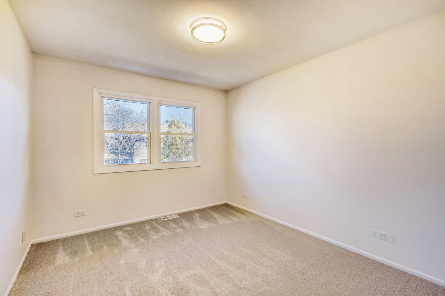 132 White Birch Lane, Westmont, IL 60559