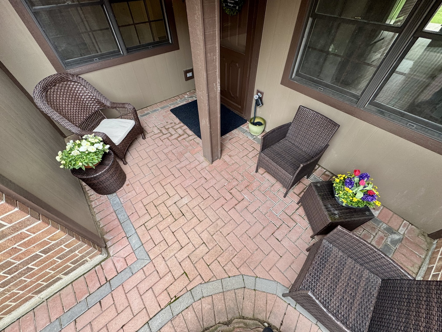 132 White Birch Lane, Westmont, IL 60559