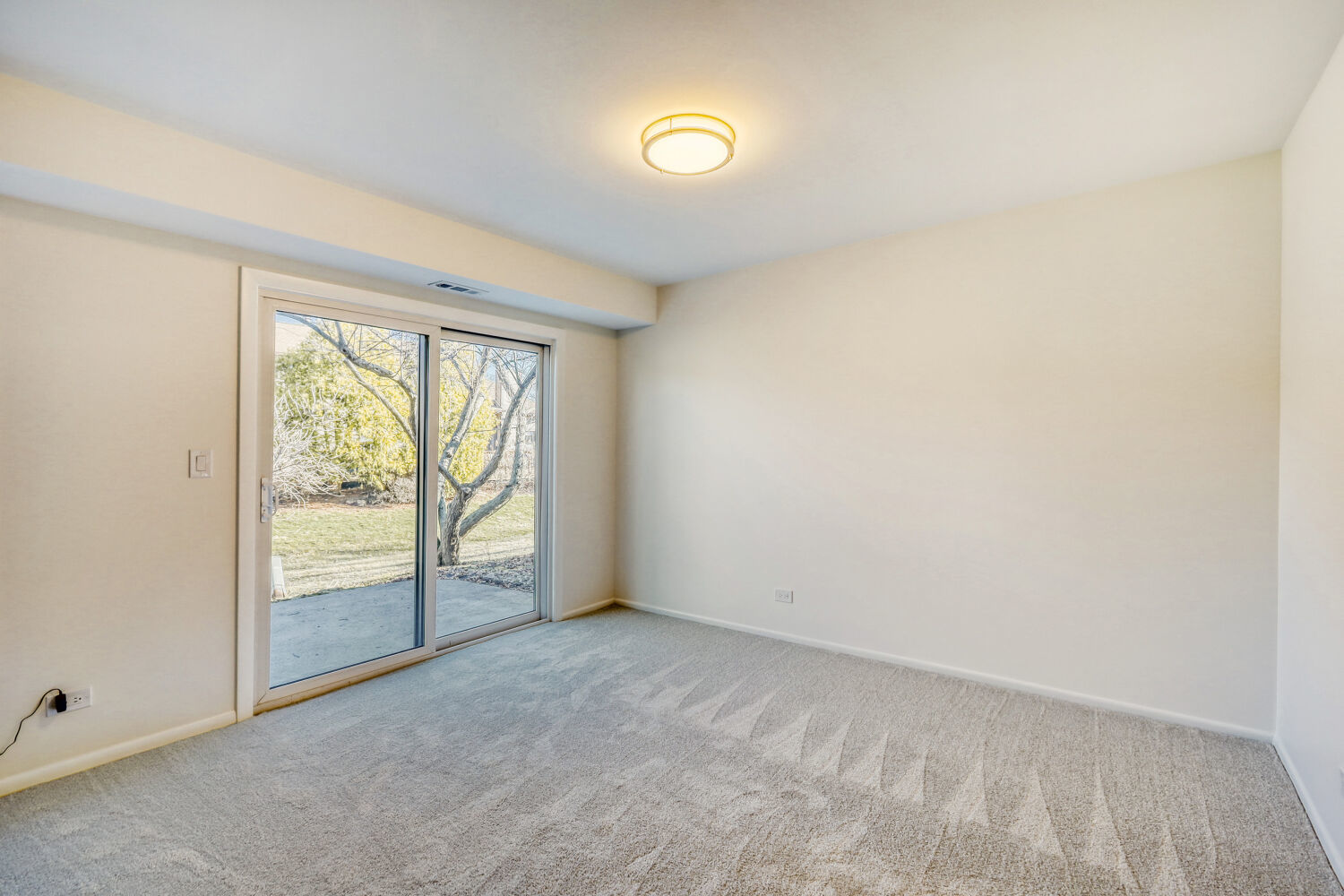 132 White Birch Lane, Westmont, IL 60559