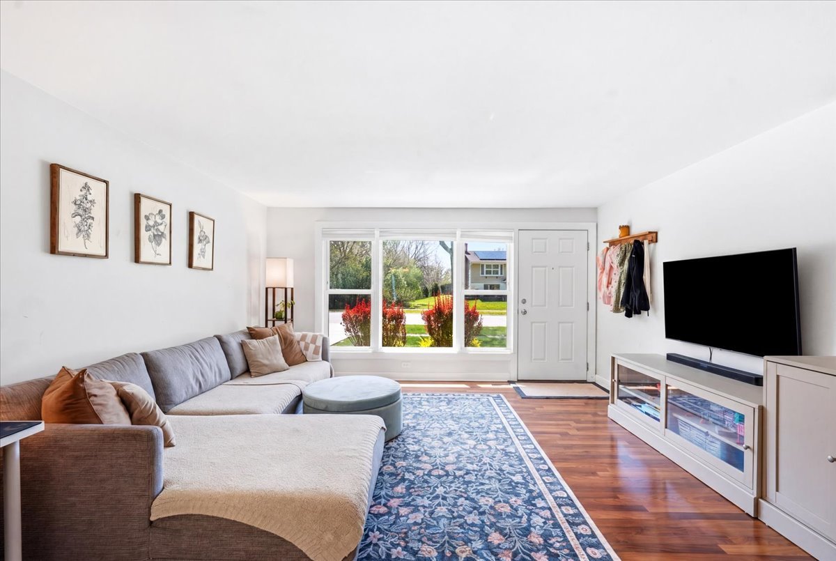 Schaumburg, IL 60193