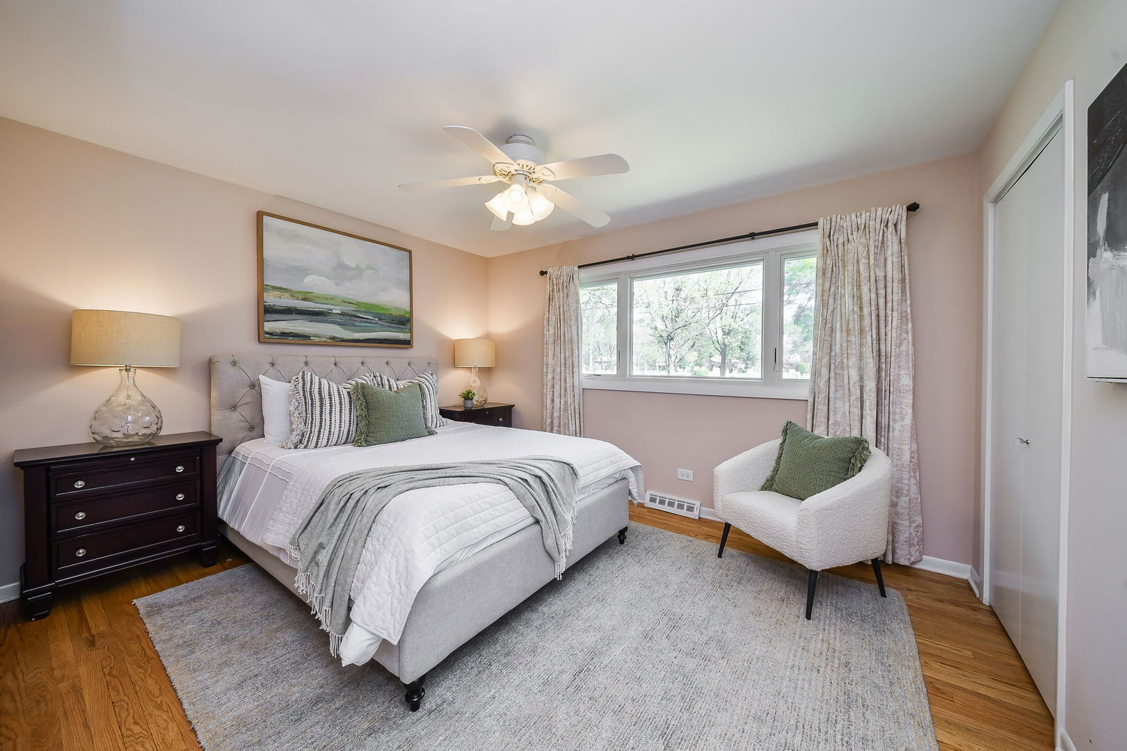 Warrenville, IL 60555