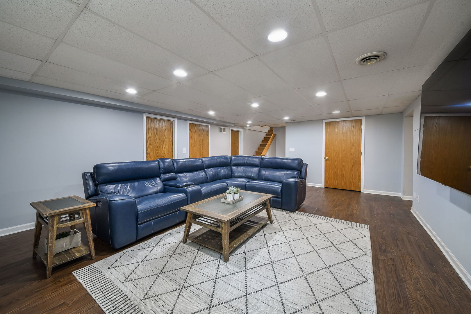 Warrenville, IL 60555