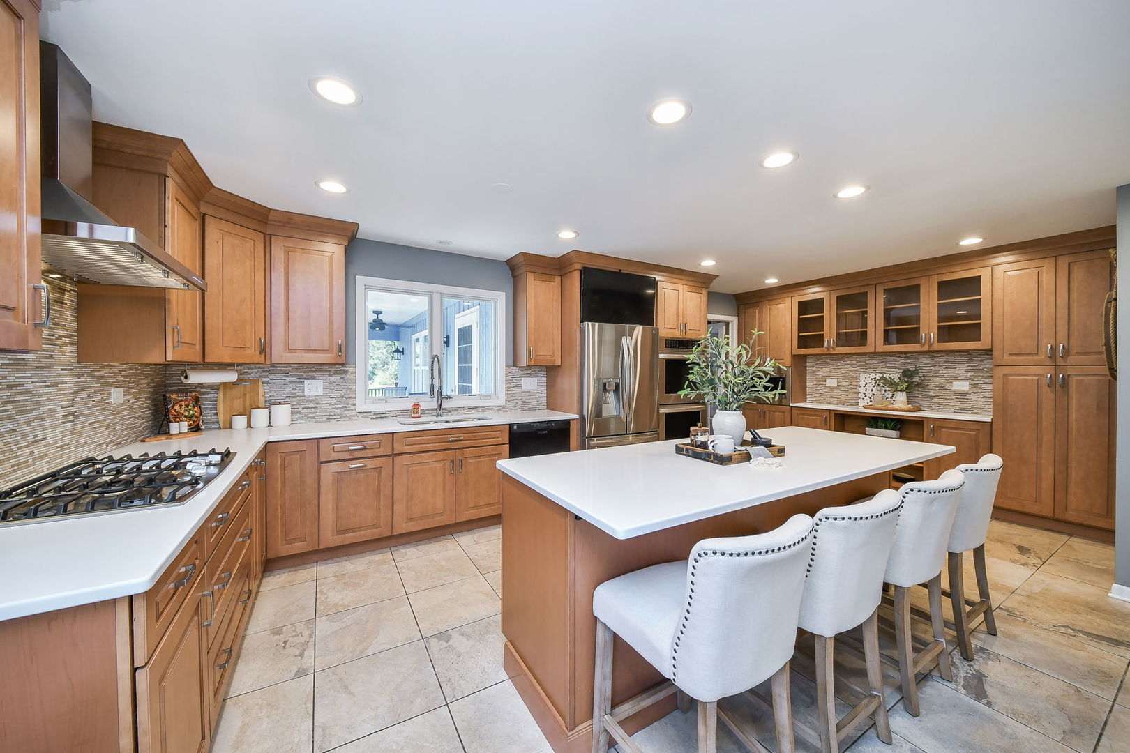 Warrenville, IL 60555