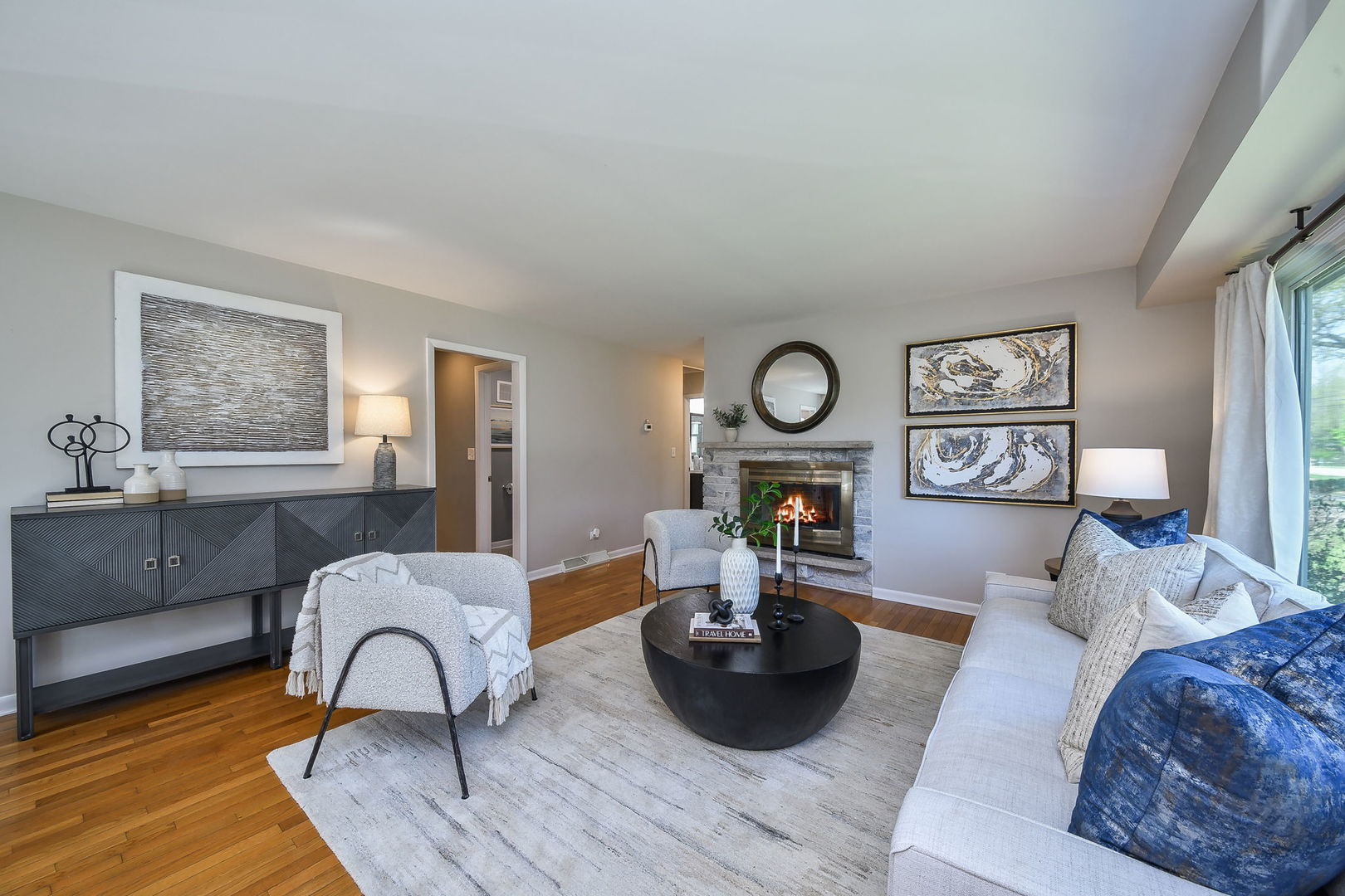 Warrenville, IL 60555