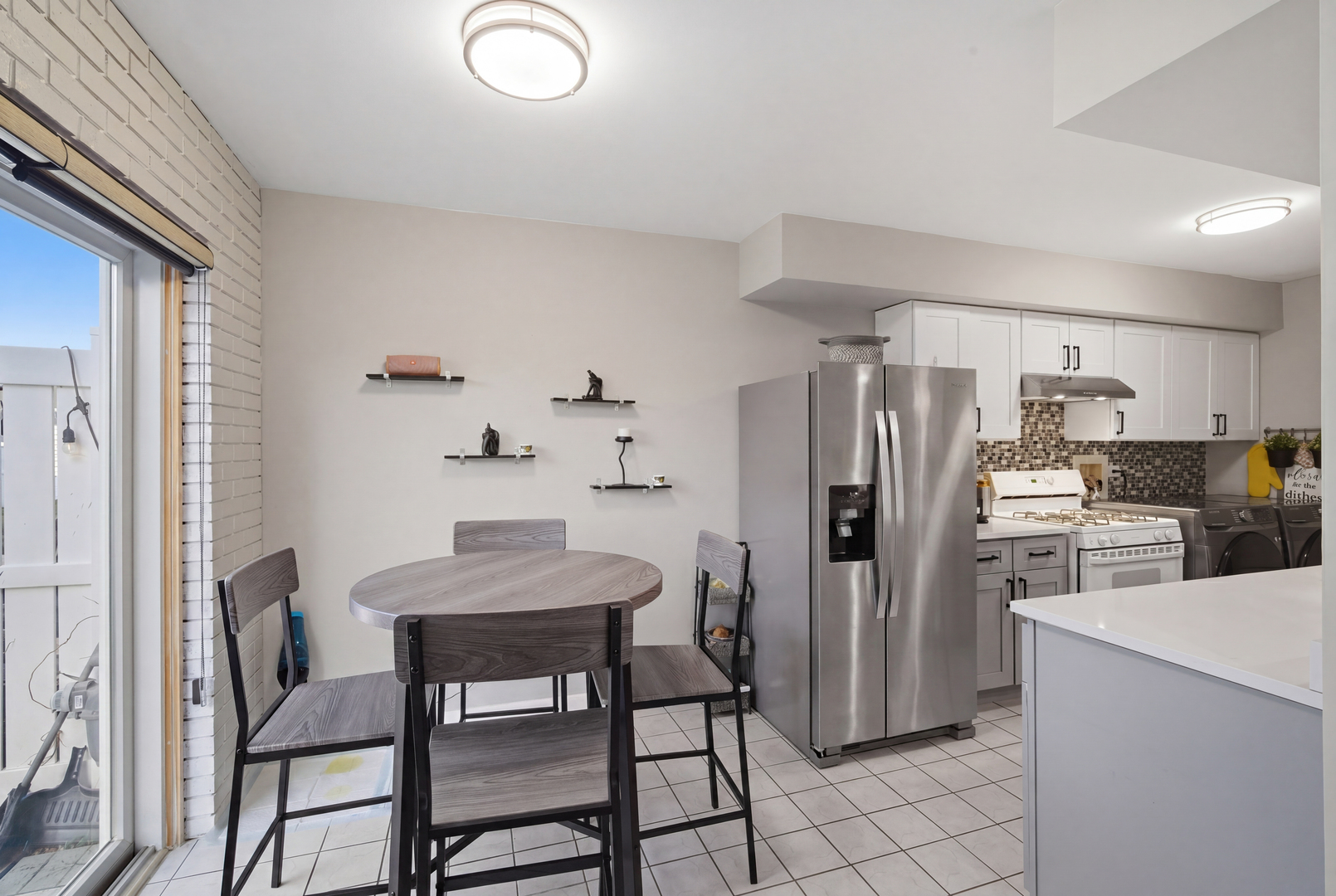 Hoffman Estates, IL 60169