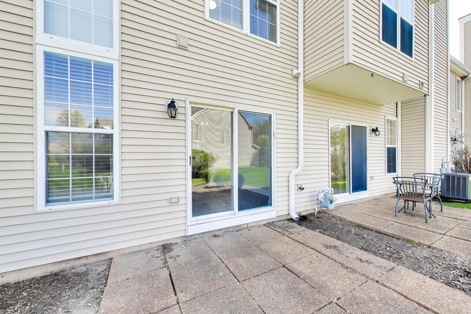 2219 Rossiter Parkway, Plainfield, IL 60586