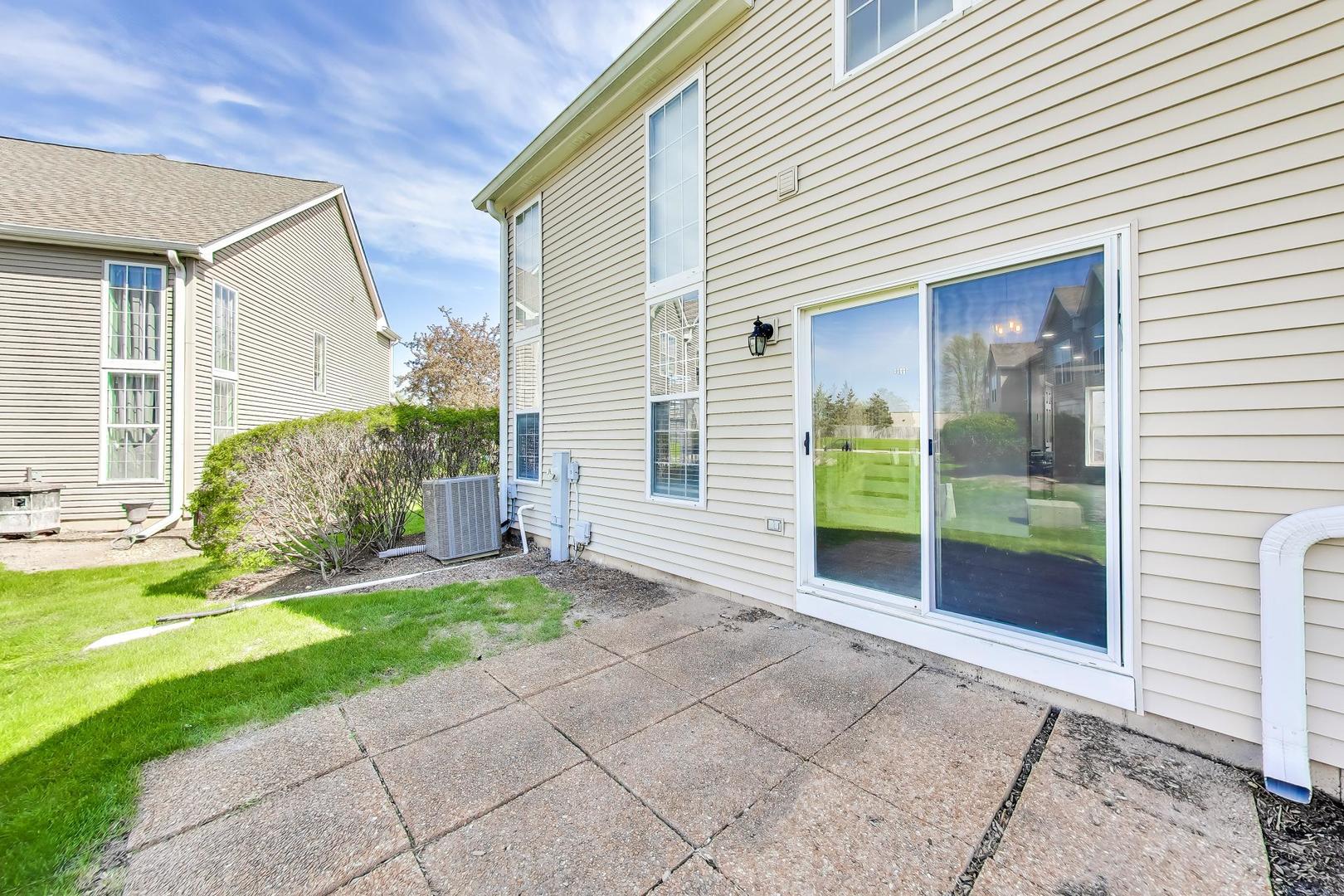 2219 Rossiter Parkway, Plainfield, IL 60586