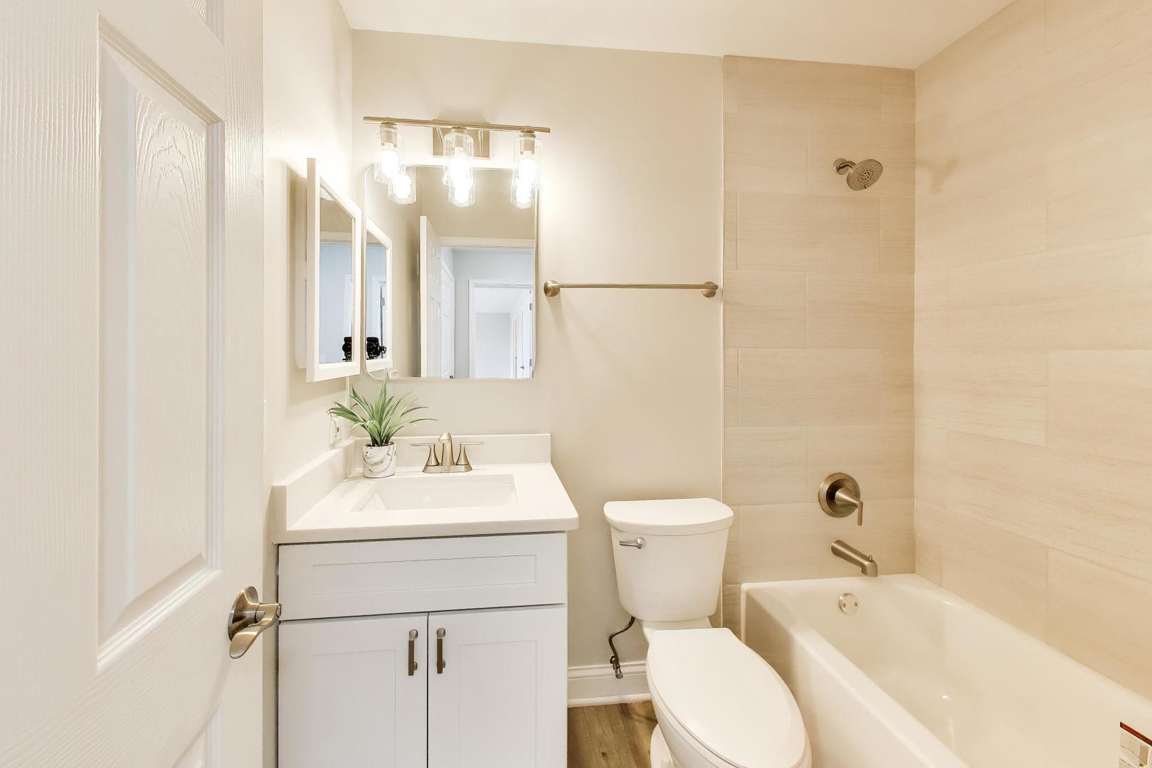 2219 Rossiter Parkway, Plainfield, IL 60586