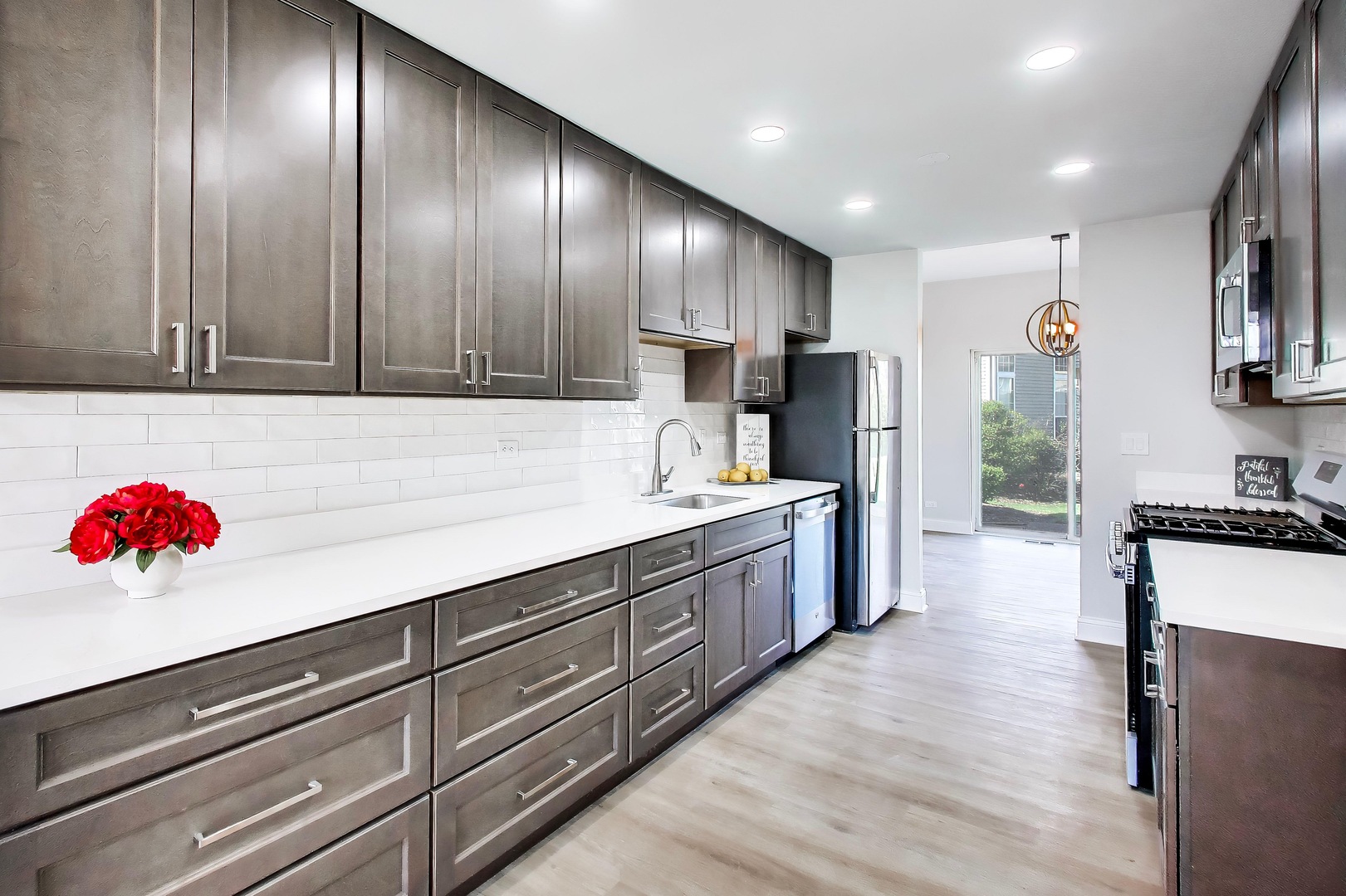 2219 Rossiter Parkway, Plainfield, IL 60586