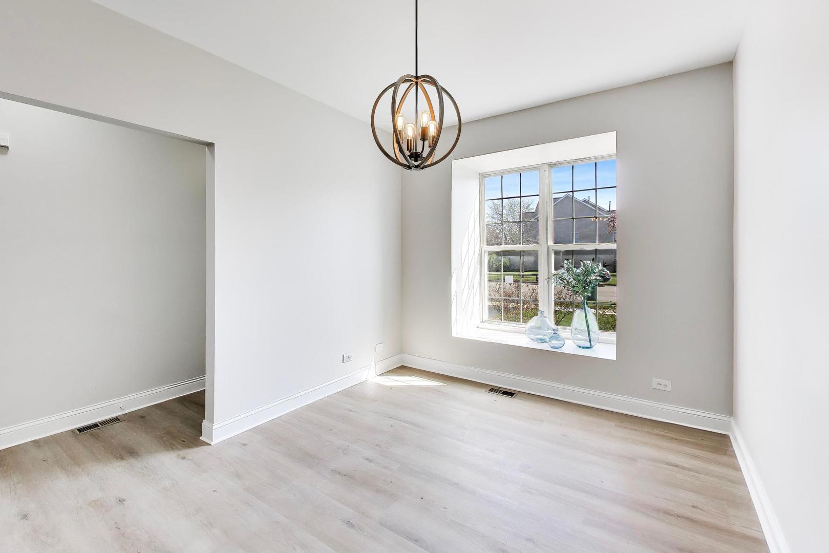 2219 Rossiter Parkway, Plainfield, IL 60586