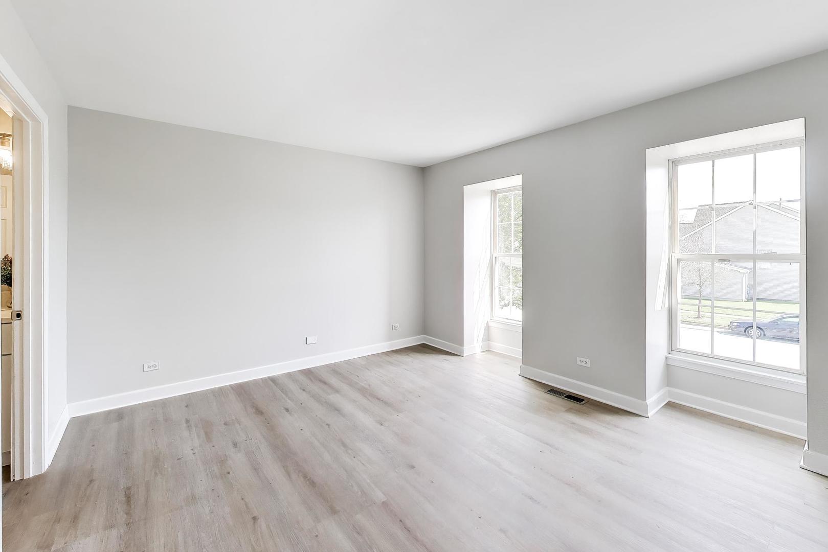 2219 Rossiter Parkway, Plainfield, IL 60586