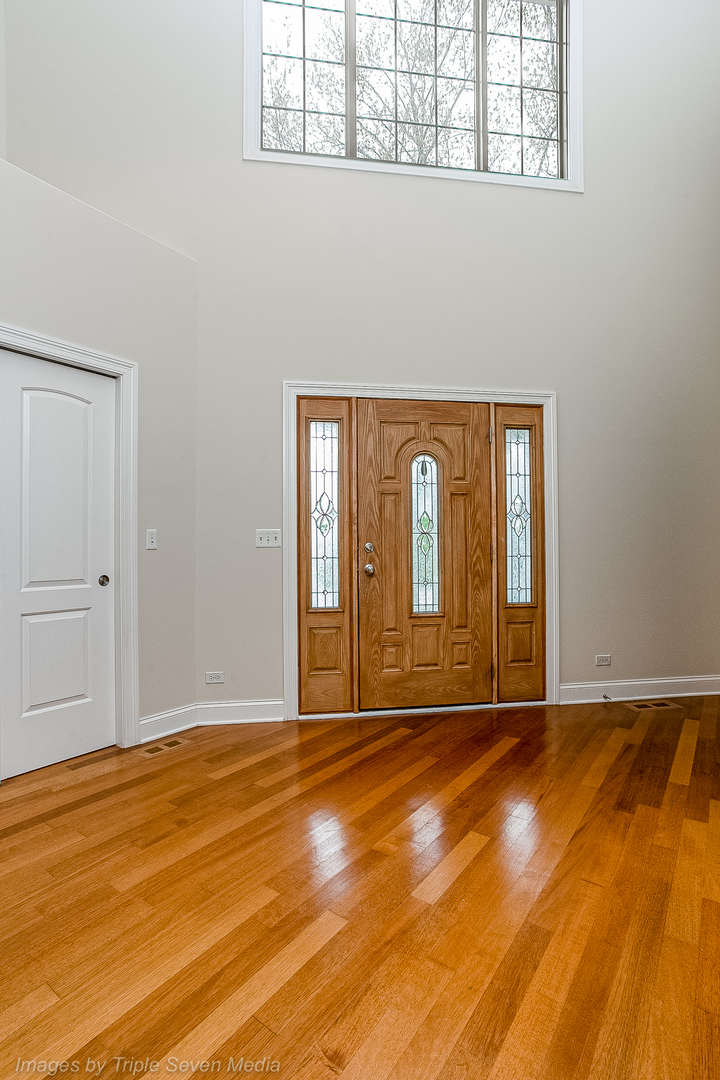 831 N Yale Avenue, Villa Park, IL 60181