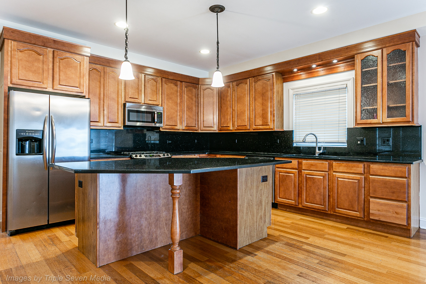 831 N Yale Avenue, Villa Park, IL 60181