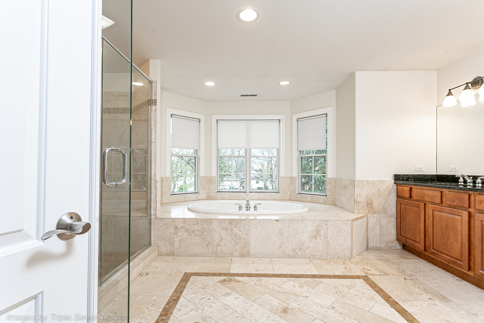 831 N Yale Avenue, Villa Park, IL 60181