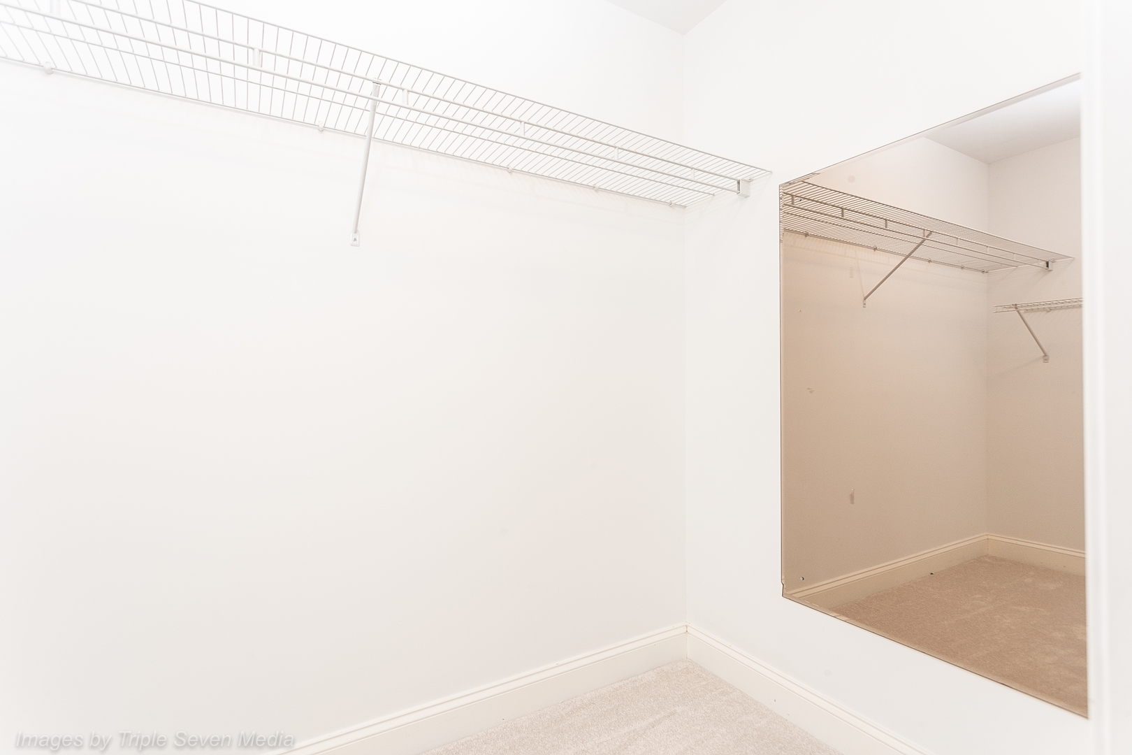 831 N Yale Avenue, Villa Park, IL 60181