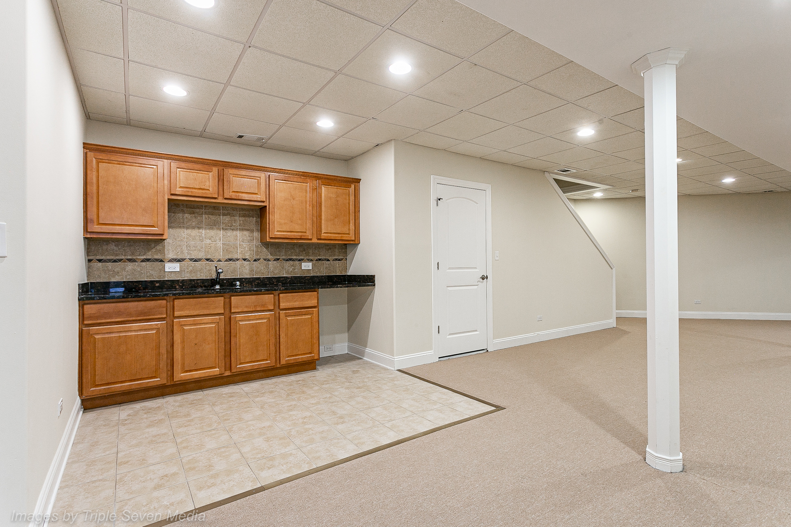 831 N Yale Avenue, Villa Park, IL 60181