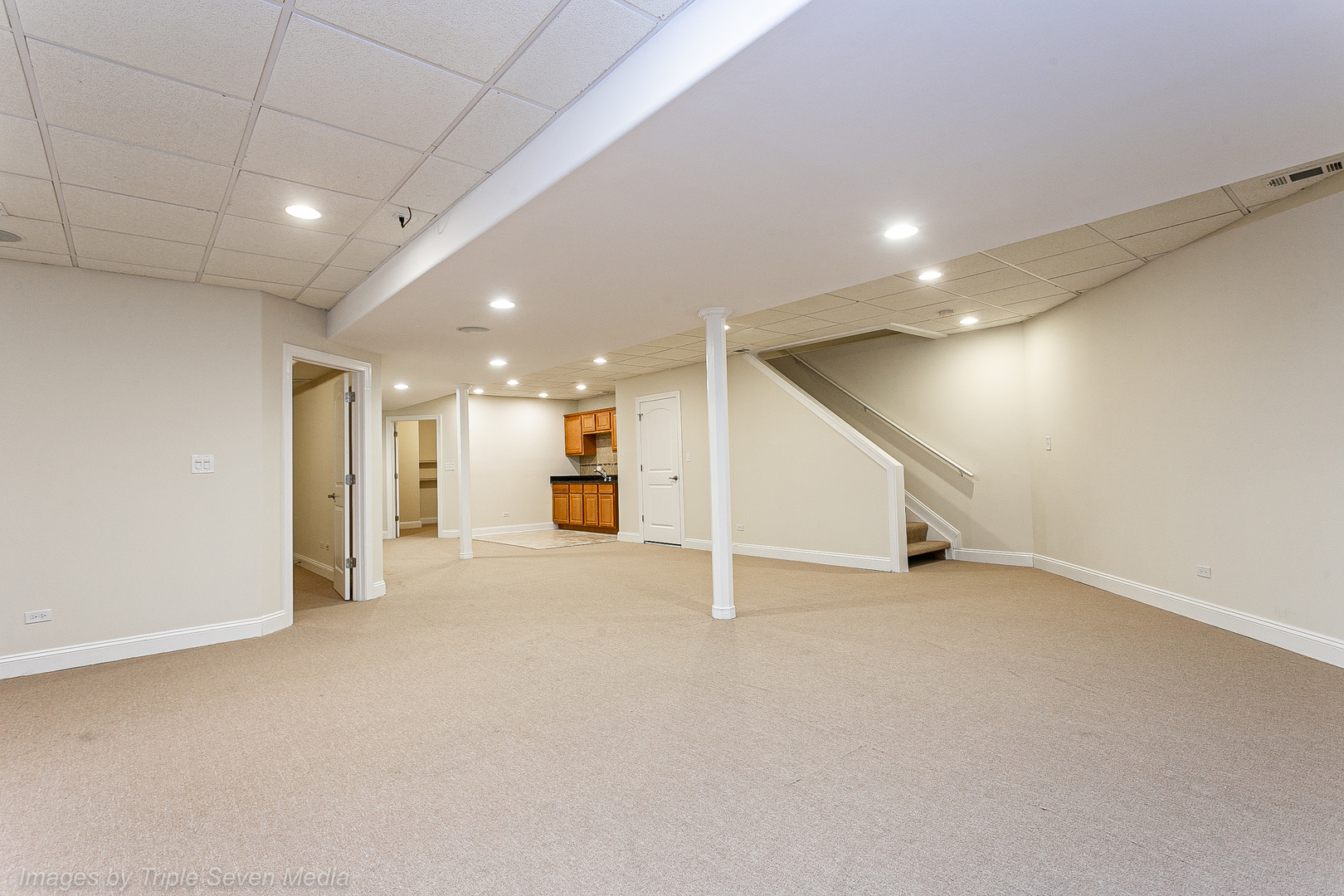 831 N Yale Avenue, Villa Park, IL 60181