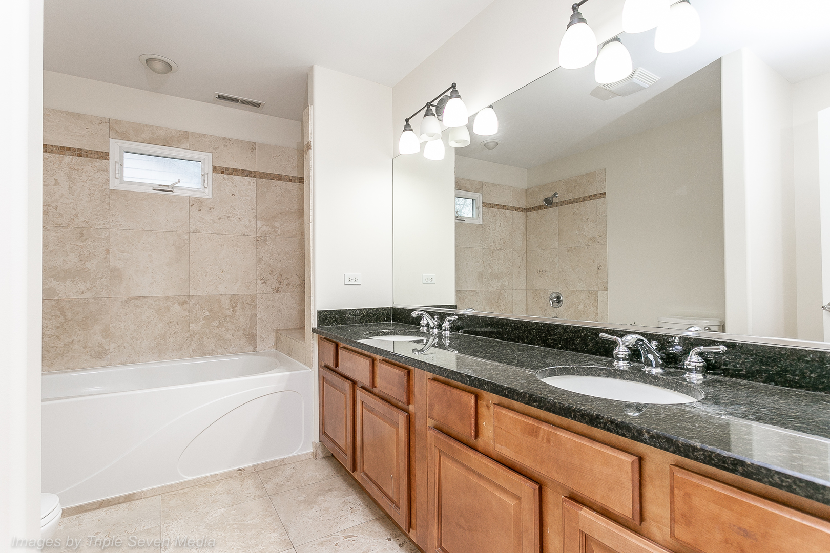 831 N Yale Avenue, Villa Park, IL 60181