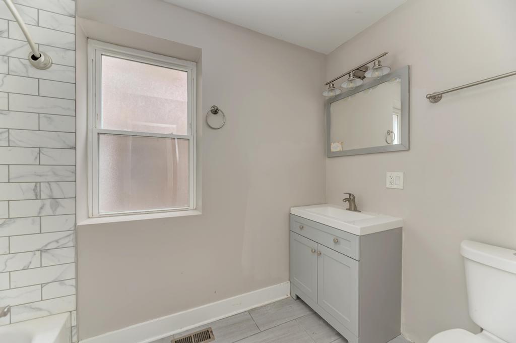 7944 S Ellis Avenue #1, Chicago, IL 60619